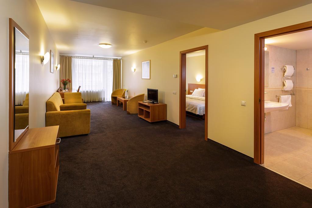 Alka Hotel Palanga Exterior foto